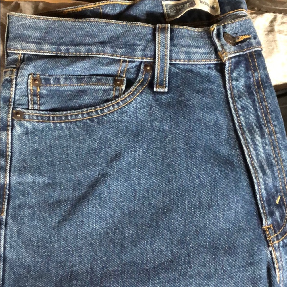 Levi’s - Picture 2 of 3